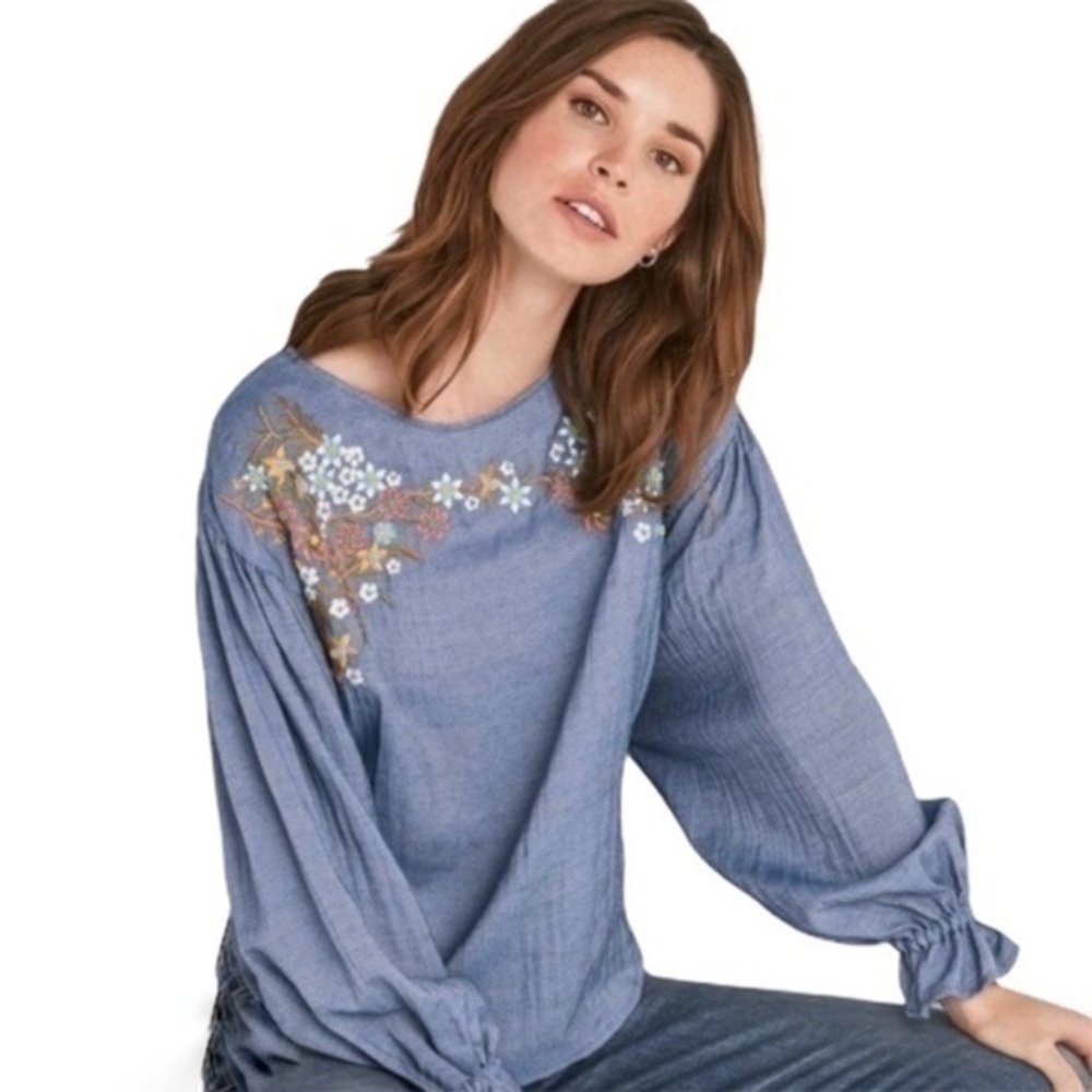 Lucky Brand Top Womens Size XS Denim Blue Embroidered Floral Boho Peasant Top